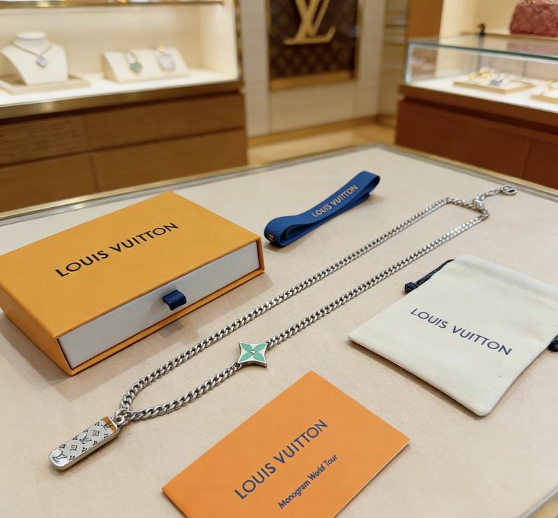 LV Necklace 02yxs68